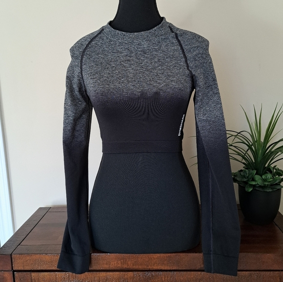 Gymshark Adapt Ombre Crop Top Grey Black Size Small Active Top Long Sleeved - Picture 15 of 15